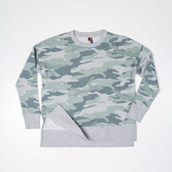 High Level HL - Women's Camo French Terry Relaxed fit Sweatshirt with hi-low hem - Womenswear Crewneck Long Sleeve Tops - Image 2